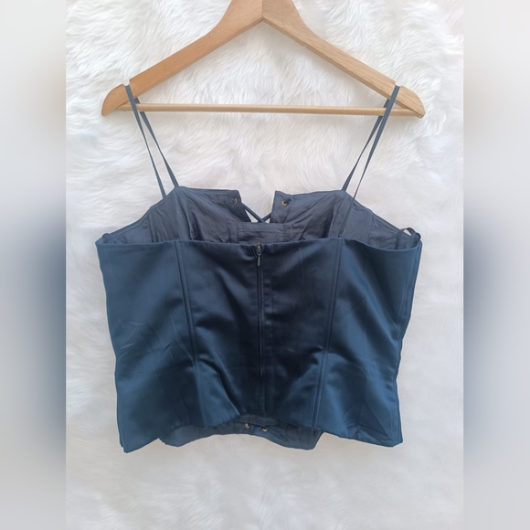 Vero Monte Luxurious Corset - Picture 4 of 9